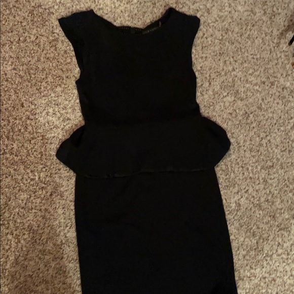 Alice and Olivia Preplum Dress wore once size 2 - Picture 3 of 3